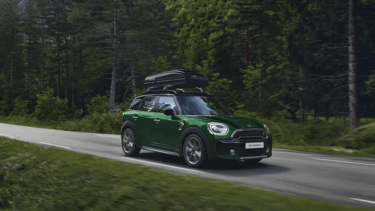 История создания и традиции марки MINI: от революционного дизайна до культового статуса